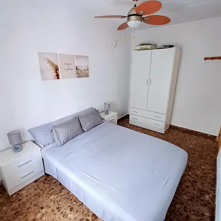 Con Piscina Privada Jardin Del Sol Solo Familias Y Parejas Cadiz