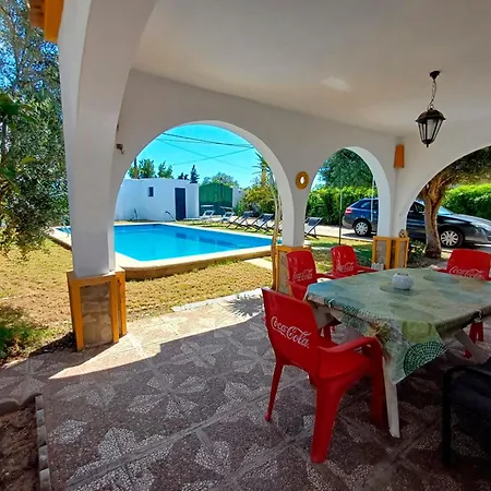 Con Piscina Privada Jardin Del Sol Solo Familias Y Parejas Holiday home *
